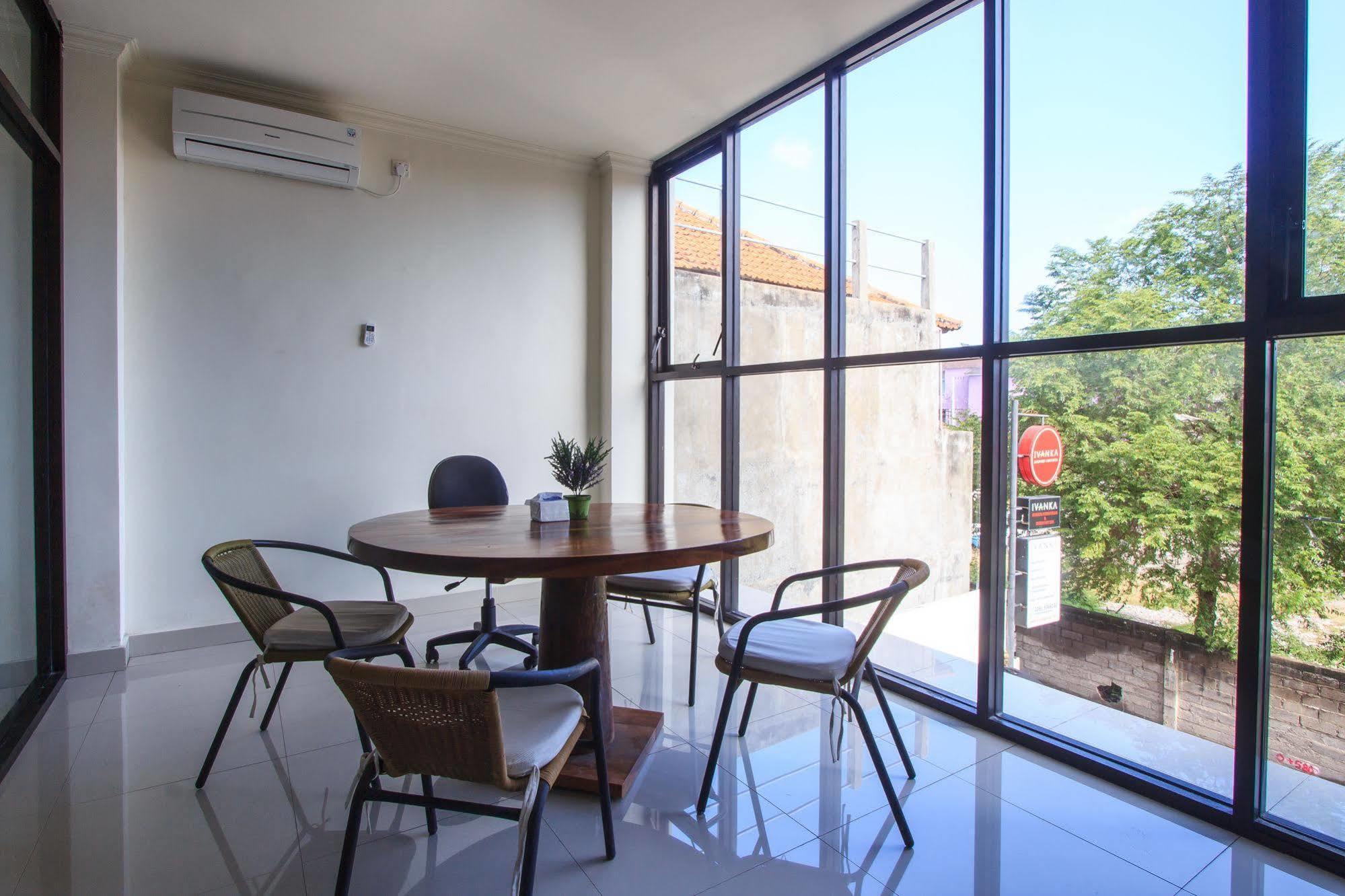 Ivanka Airport Inn Kuta Lombok Dış mekan fotoğraf