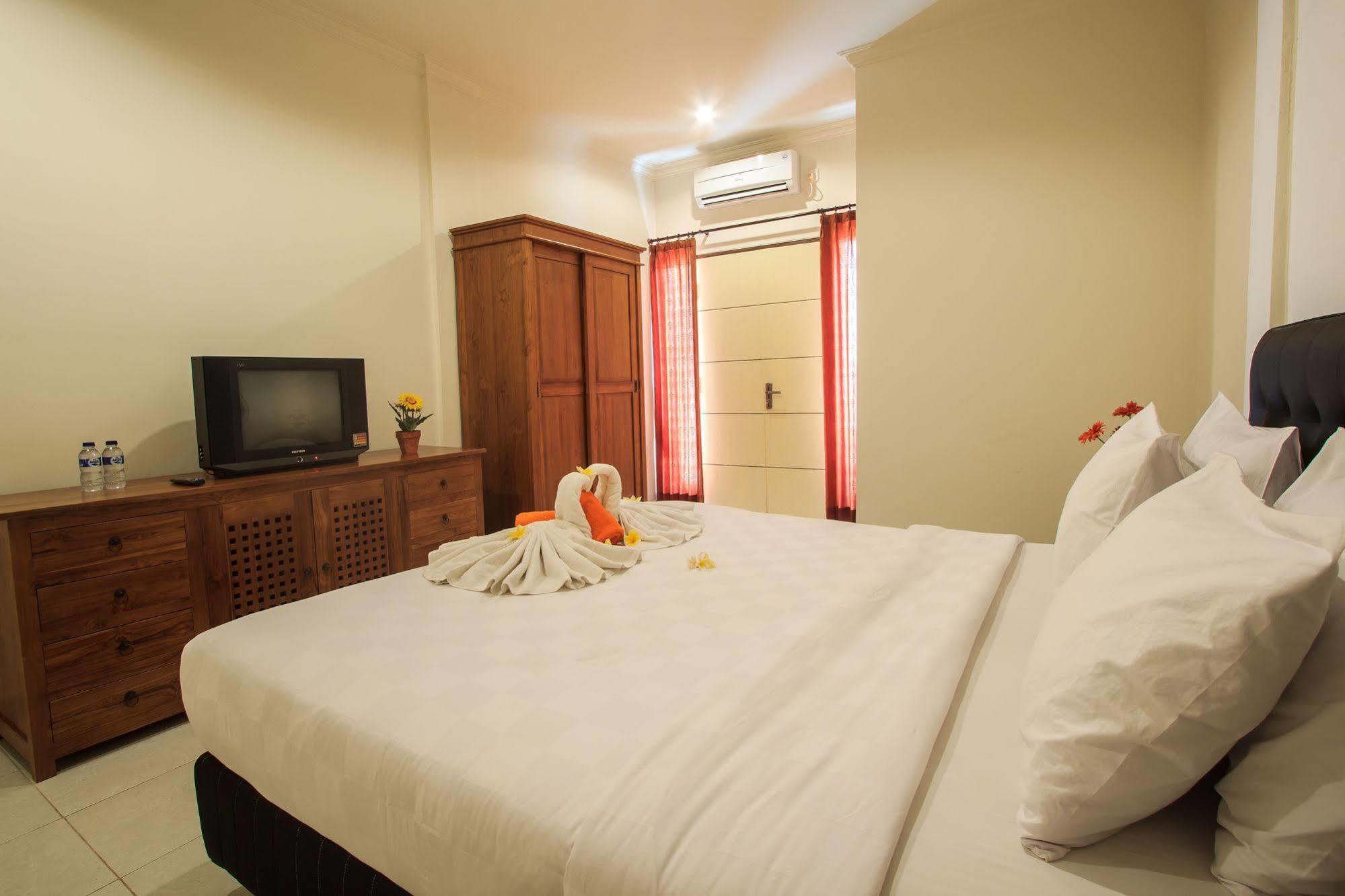 Ivanka Airport Inn Kuta Lombok Dış mekan fotoğraf