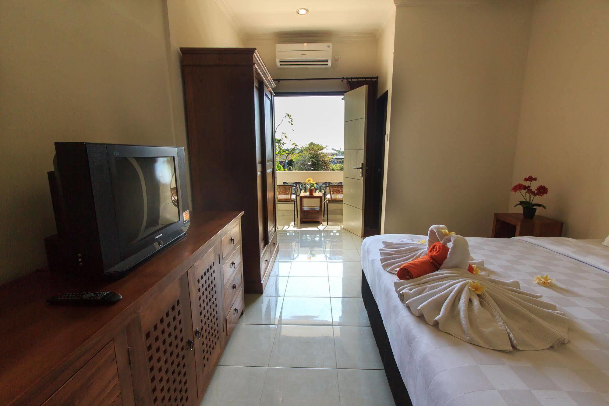 Ivanka Airport Inn Kuta Lombok Dış mekan fotoğraf